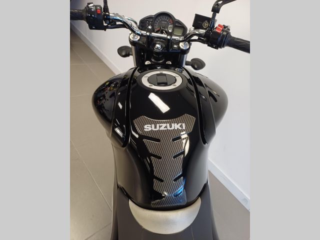 suzuki - sfv-650-gladius