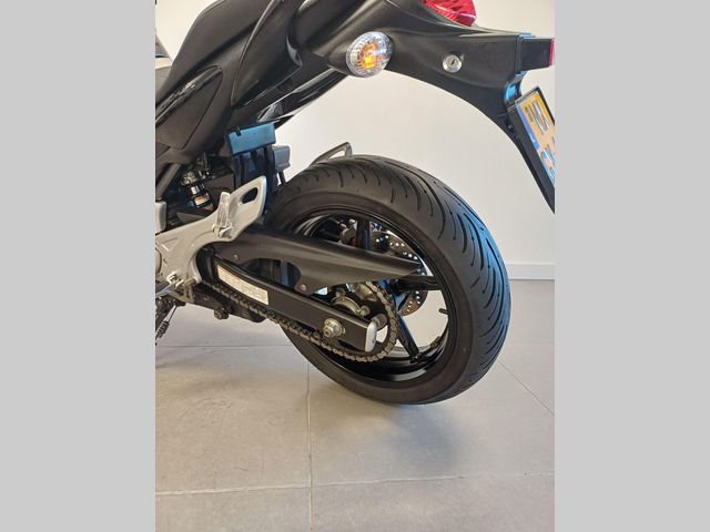 suzuki - sfv-650-gladius