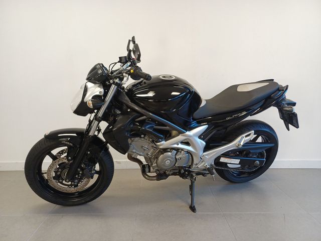suzuki - sfv-650-gladius