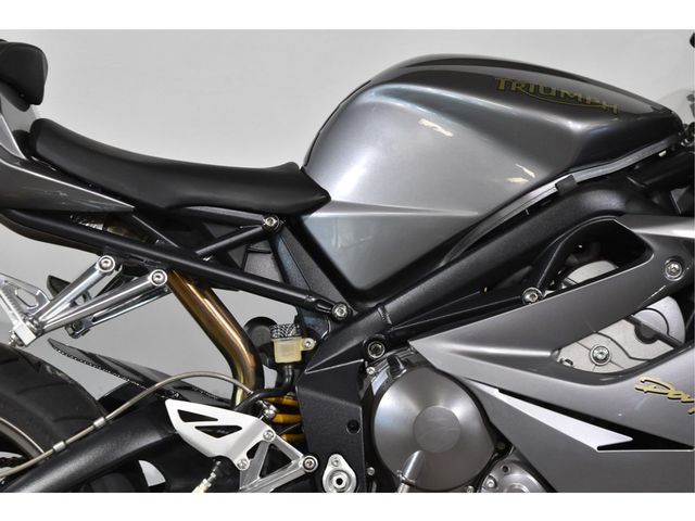 triumph - daytona-675