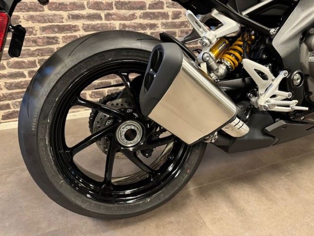 triumph - speed-triple-1200-rs