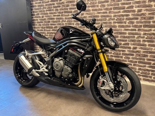 triumph - speed-triple-1200-rs