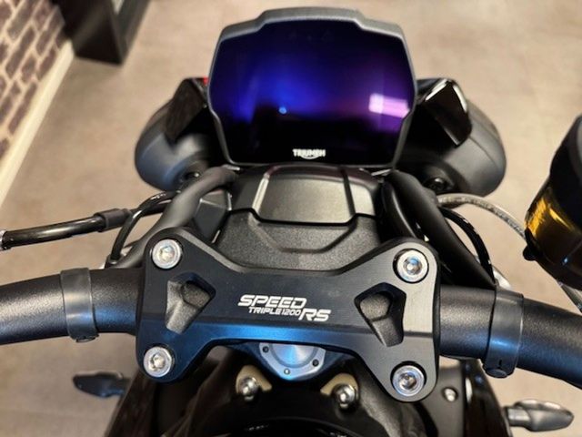 triumph - speed-triple-1200-rs