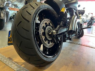INDIAN MOTORCYCLE SCOUT BOBBER LIMITED + TECH – foto 4