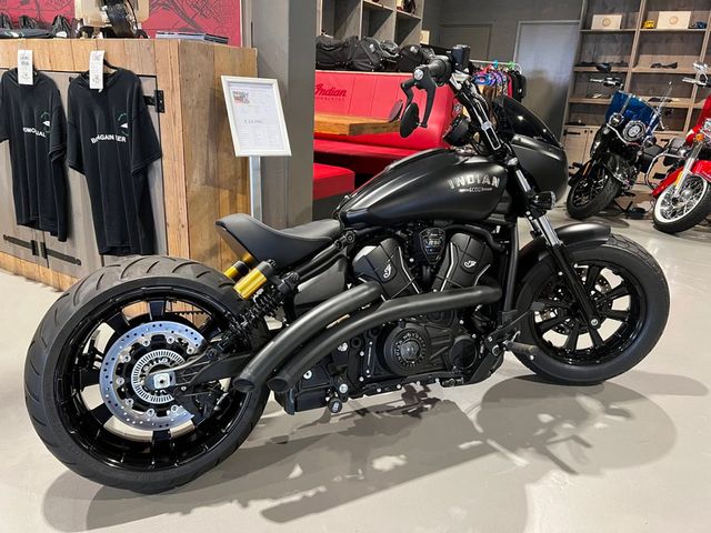 indian - scout-bobber-limited-tech