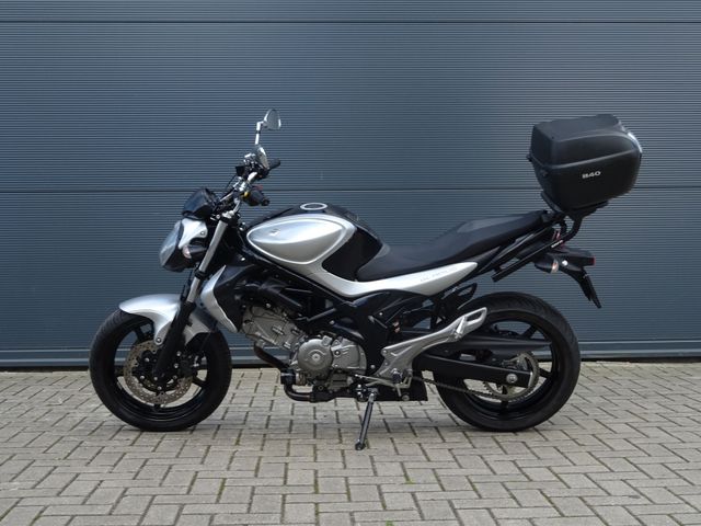 suzuki - gladius