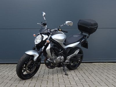 SUZUKI GLADIUS – foto 4