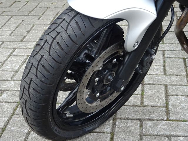 suzuki - gladius