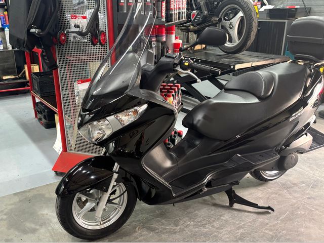 suzuki - burgman-200