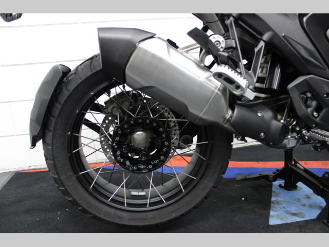 bmw - r-1300-gs
