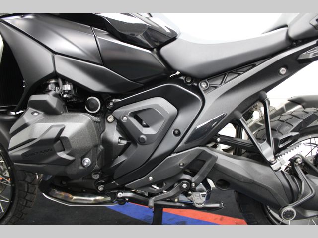 bmw - r-1300-gs