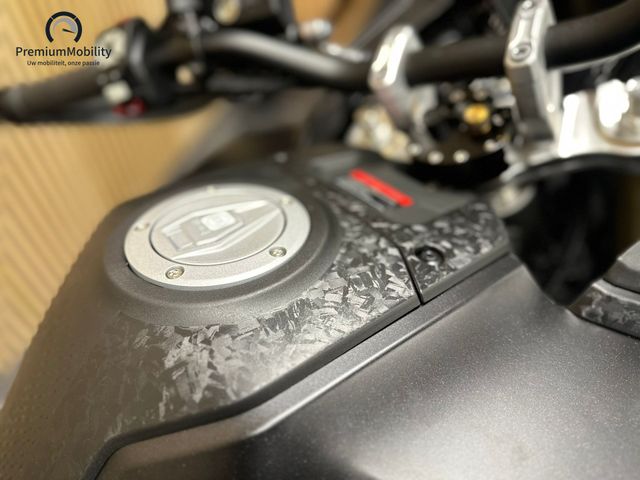 voge - ds-800-x-rally