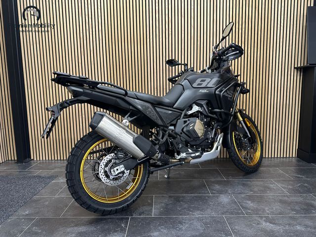 voge - ds-800-x-rally