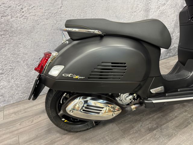 vespa - gts-super-tech-300