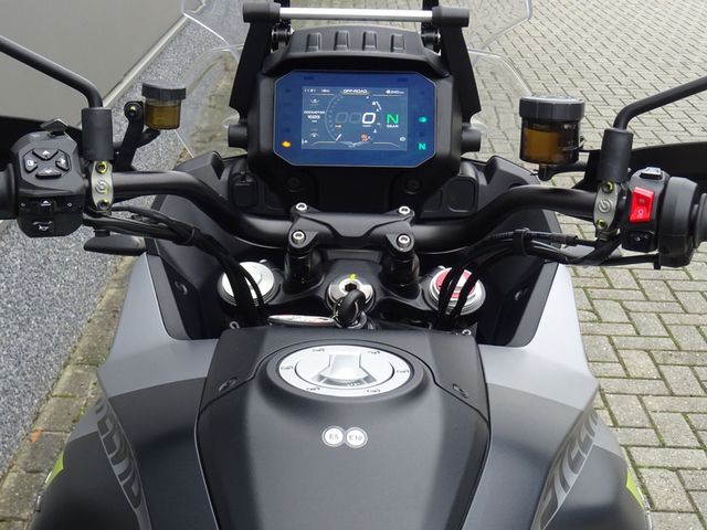 moto-guzzi - stelvio