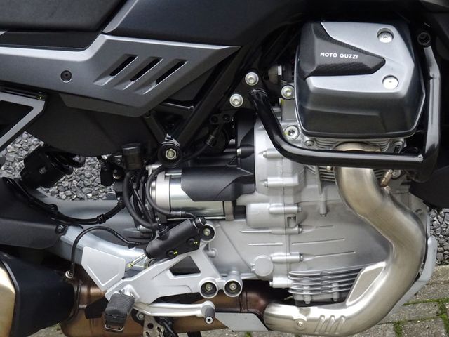moto-guzzi - stelvio