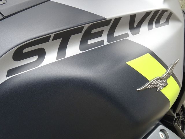 moto-guzzi - stelvio