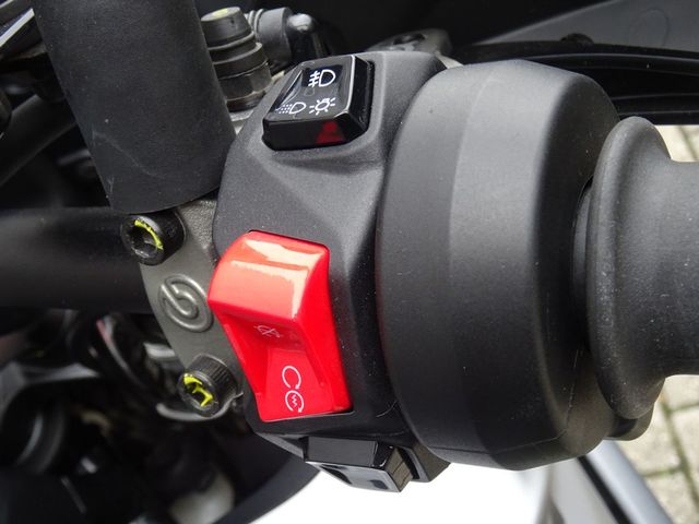 moto-guzzi - stelvio