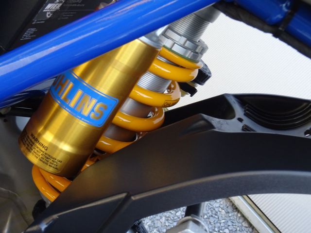 bmw - hp-2-megamoto