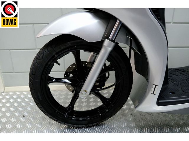suzuki - ux-150