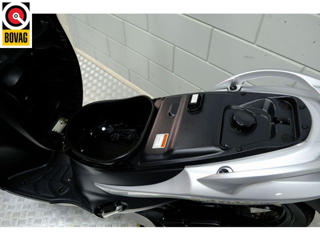suzuki - ux-150