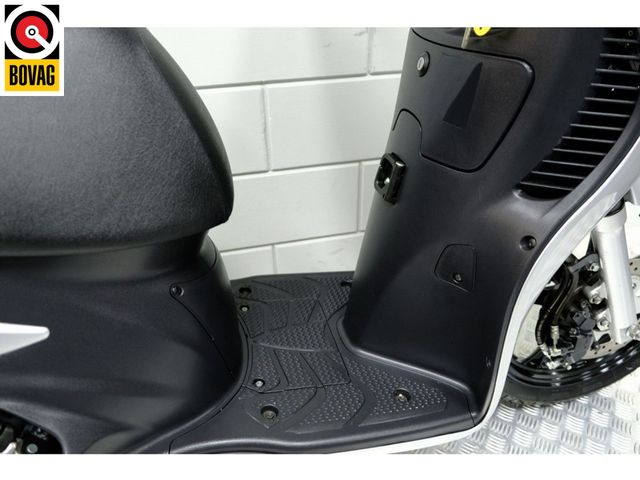 suzuki - ux-150