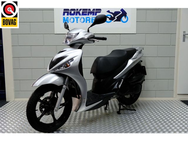 suzuki - ux-150