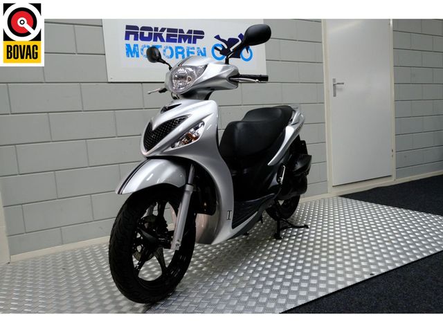 suzuki - ux-150