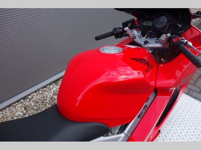 honda - vfr-800-fi-vtec-abs