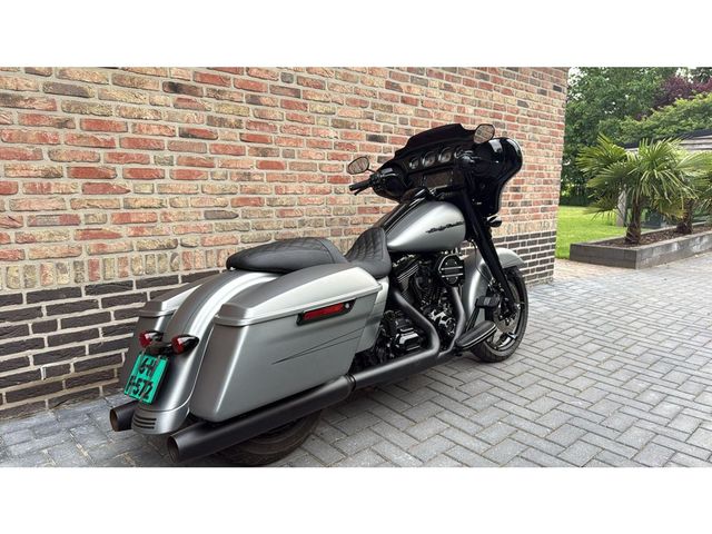 harley-davidson - street-glide-special-flhxs