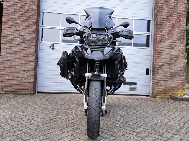 bmw - r-1250-gs-adventure