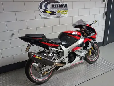 SUZUKI GSX-R 1000 – foto 2