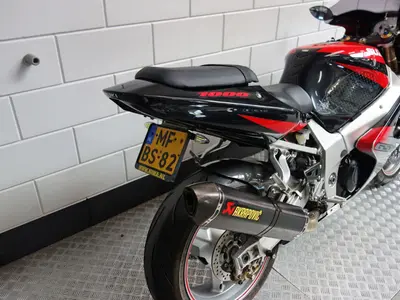 SUZUKI GSX-R 1000 – foto 4