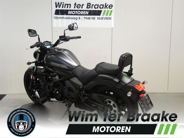 kawasaki - vn-900-classic-se
