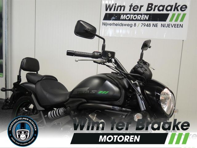 kawasaki - vn-900-classic-se