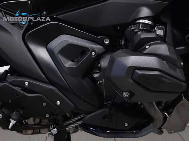 bmw - r-1300-rs