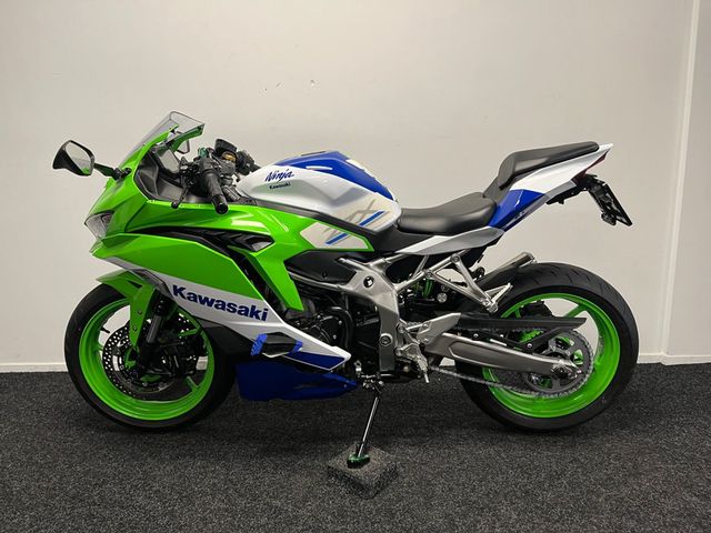 kawasaki - ninja-zx-4rr