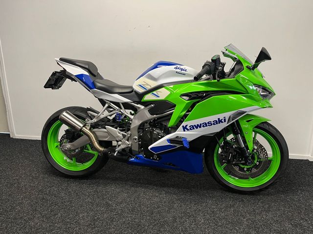 kawasaki - ninja-zx-4rr