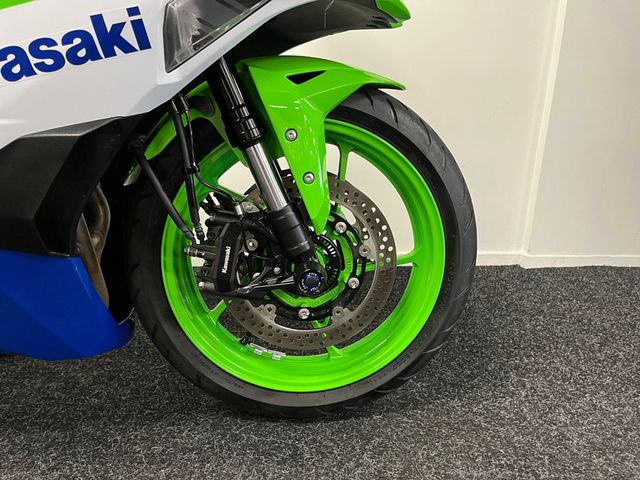kawasaki - ninja-zx-4rr