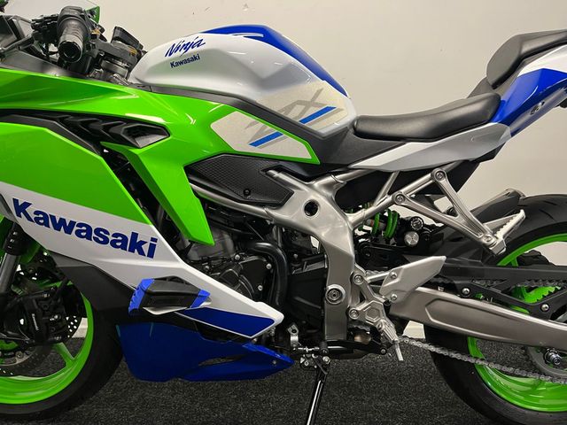 kawasaki - ninja-zx-4rr