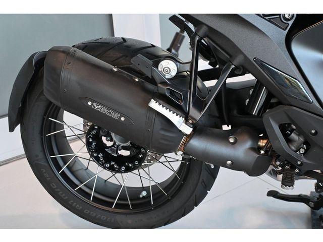 bmw - r-1300-gs-triple-black