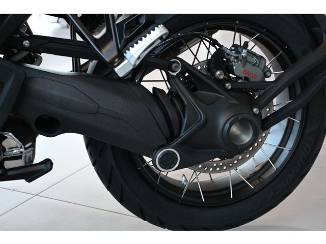 bmw - r-1300-gs-triple-black