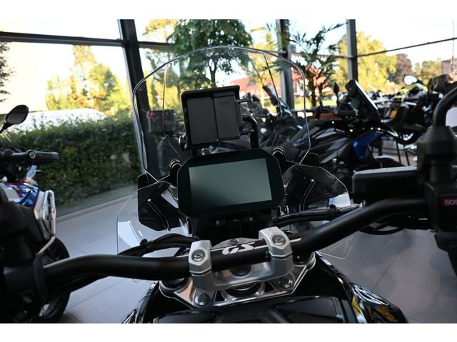 bmw - r-1300-gs-triple-black