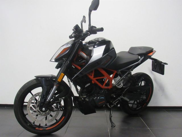 ktm - 125-duke