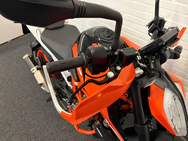 ktm - 390-duke