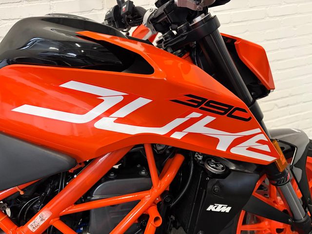 ktm - 390-duke