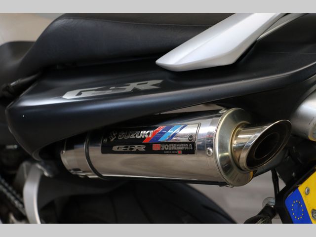 suzuki - gsr-600