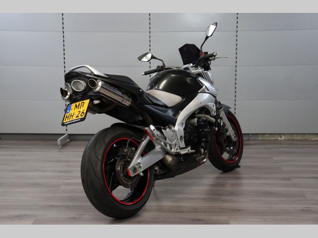 suzuki - gsr-600