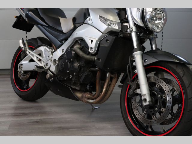 suzuki - gsr-600