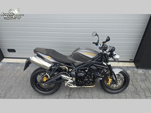 triumph - street-triple